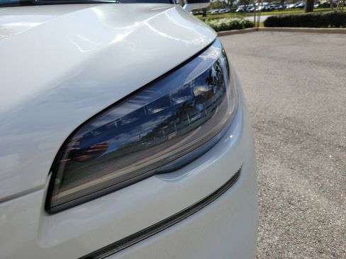 Used 2020 Lincoln Aviator Reserve w/ Equipment Group 201A image 9