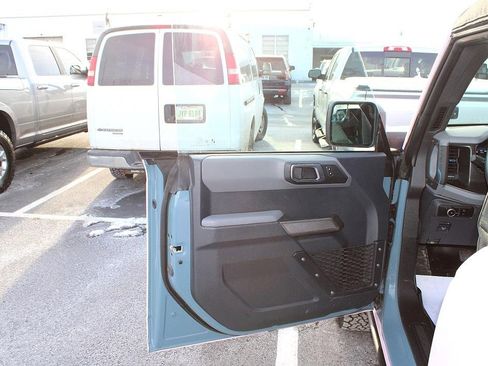 Used 2023 Ford Bronco Black Diamond image 18