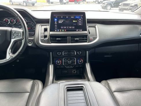 Used 2021 Chevrolet Suburban Z71 AWD/4WD image 18