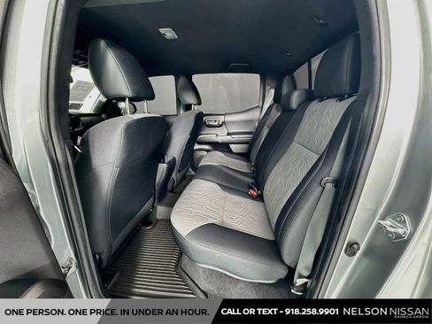 Used 2022 Toyota Tacoma TRD Off-Road w/ Technology Package AWD/4WD image 22