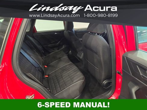 Used 2019 Volkswagen Jetta GLI FWD image 9