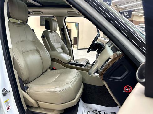 Used 2018 Land Rover Range Rover Supercharged image 44