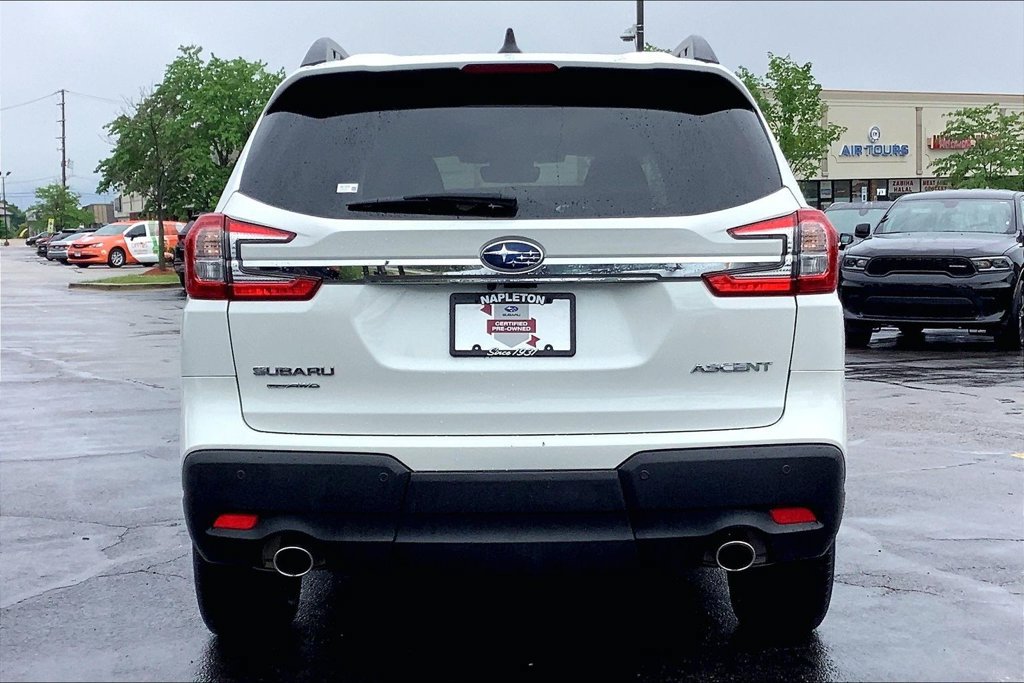 Certified 2025 Subaru Ascent Premium AWD/4WD image 4