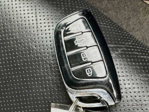 Used 2014 Acura RLX w/ Technology Package FWD image 37