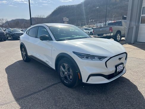 Used 2023 Ford Mustang Mach-E Select image 2