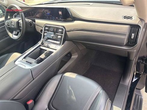 Used 2026 Nissan Armada SV RWD image 11