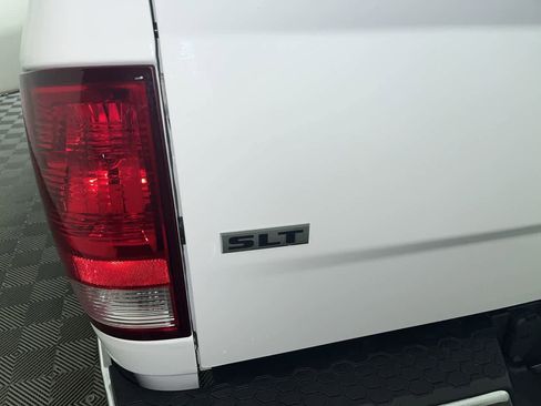 Used 2023 RAM 1500 Classic SLT w/ Trailer & Traction Group image 11