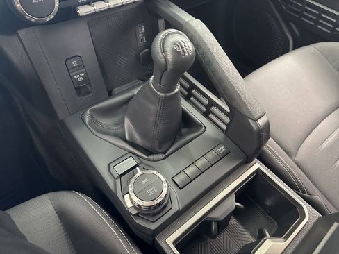 Used 2024 Toyota Tacoma TRD Sport AWD/4WD image 27