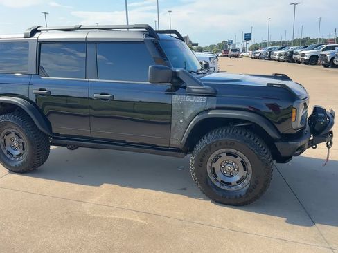 Used 2024 Ford Bronco Everglades AWD/4WD image 9