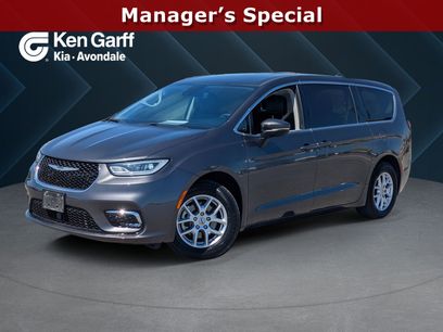 Used 2023 Chrysler Pacifica Touring-L
