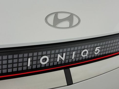 Used 2025 Hyundai Ioniq 5 Limited RWD image 13