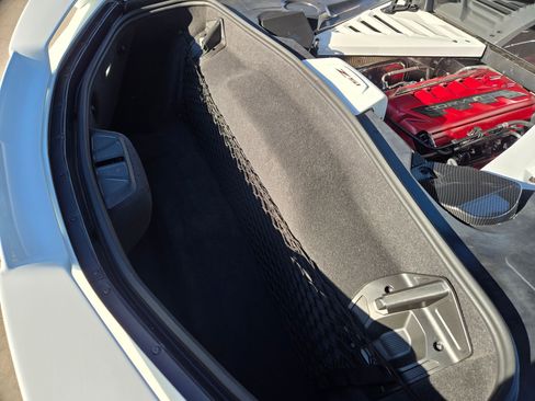 Used 2021 Chevrolet Corvette Stingray Preferred Cpe w/ Z51 Performance Package image 24