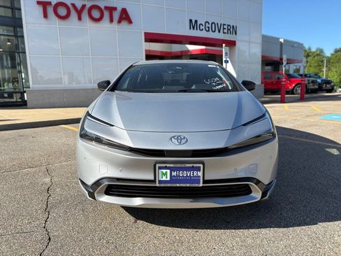 New 2026 Toyota Prius Plug-In Hybrid FWD image 10