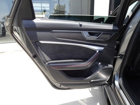 Used 2021 Audi RS 6 w/ Executive Package AWD/4WD image 16