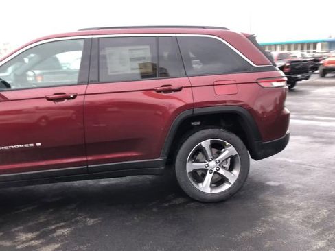 New 2026 Jeep Grand Cherokee Limited AWD/4WD image 4