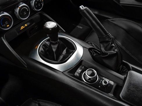Used 2017 FIAT 124 Spider Classica RWD image 20