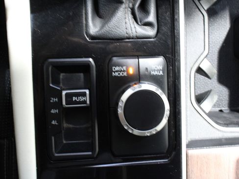 Used 2023 Toyota Tundra Capstone image 21