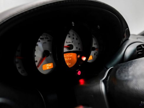 Used 2005 Porsche 911 Turbo S image 29