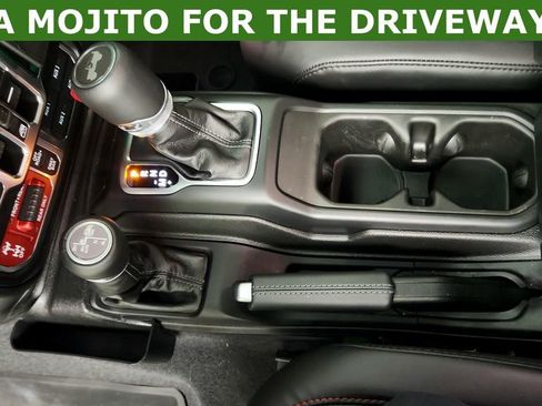 Used 2025 Jeep Wrangler Unlimited Rubicon image 18