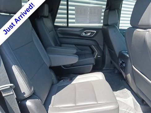 Used 2024 Chevrolet Tahoe Z71 w/ Luxury Package AWD/4WD image 34