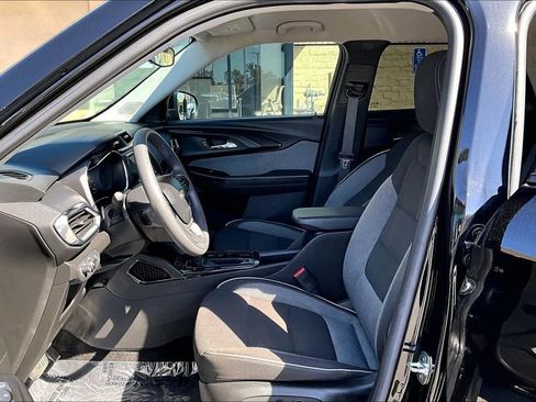 Used 2023 Chevrolet TrailBlazer LT FWD image 14