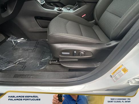 Used 2023 GMC Terrain SLE w/ Driver Convenience Package FWD image 16