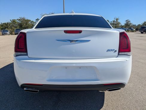 Used 2020 Chrysler 300 S image 34