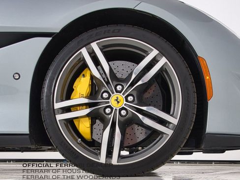 Used 2019 Ferrari Portofino image 18