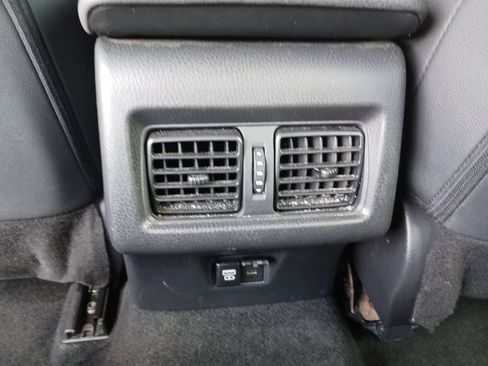 Used 2025 Toyota Camry SE FWD image 25