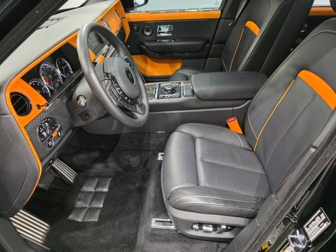 Used 2024 Rolls-Royce Cullinan Black Badge w/ Leather Finishing Pack AWD/4WD image 5