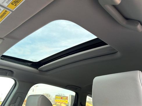 Used 2018 Honda CR-V EX-L image 9