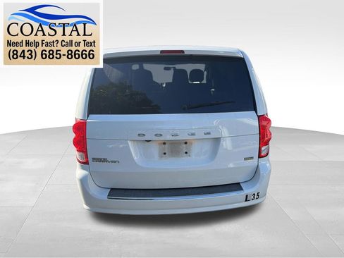 Used 2019 Dodge Grand Caravan SE FWD image 6