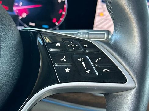 Used 2025 Mercedes-Benz GLE 350 4MATIC image 33