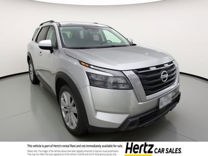 Used 2025 Nissan Pathfinder SV