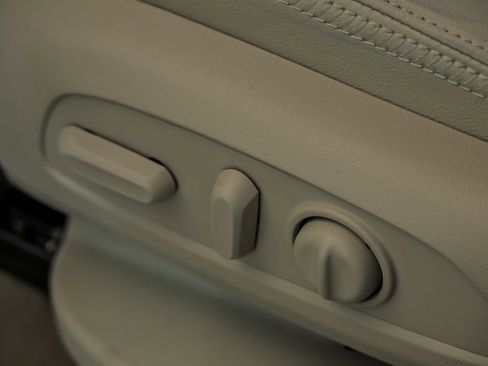 Used 2022 GMC Terrain Denali w/ Denali Premium Package image 18