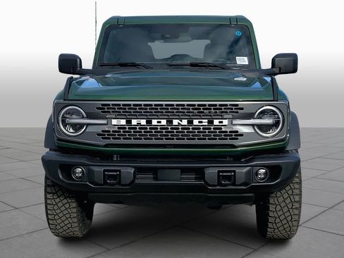 New 2025 Ford Bronco Badlands image 3