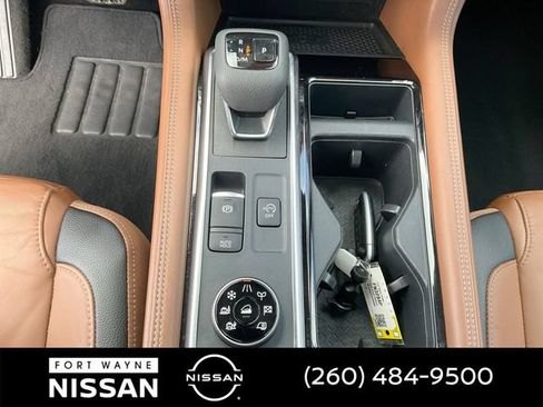 Certified 2023 Nissan Pathfinder Platinum AWD/4WD image 28