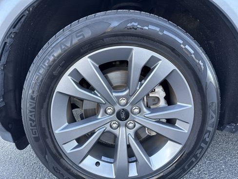 Certified 2021 Ford Explorer XLT w/ Equipment Group 202A RWD image 7