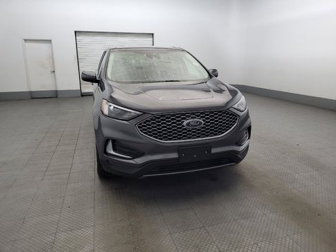 Used 2023 Ford Edge SEL image 14