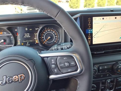 Used 2026 Jeep Wrangler Unlimited Sahara w/ Dual Top Group AWD/4WD image 25