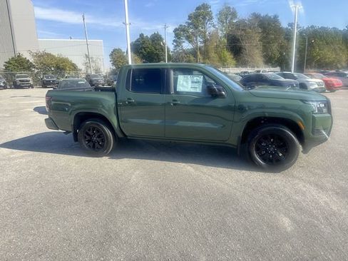New 2026 Nissan Frontier SV AWD/4WD image 4