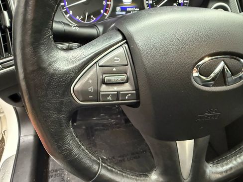 Used 2016 INFINITI Q50 3.0t Premium w/ Driver Assistance Package image 11