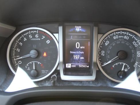 Used 2022 Toyota Tacoma SR5 image 20