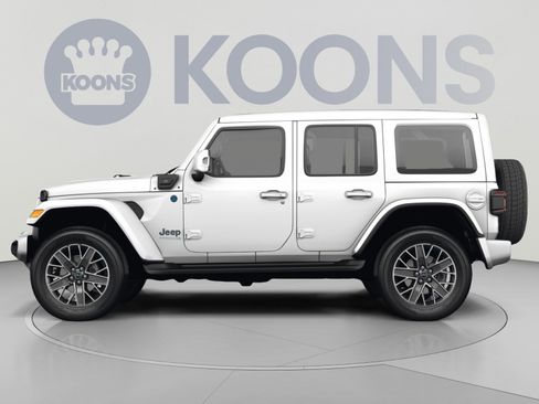 Used 2024 Jeep Wrangler High Altitude AWD/4WD image 2