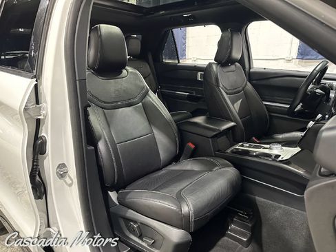 Used 2021 Ford Explorer ST w/ Equipment Group 401A AWD/4WD image 17