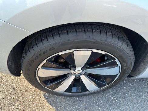 Used 2012 Volkswagen Beetle Turbo FWD image 30