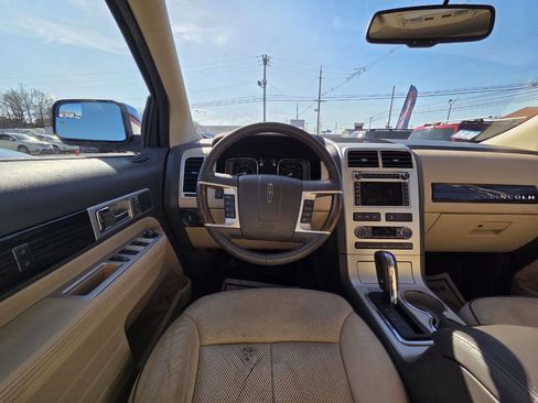 Used 2010 Lincoln MKX AWD image 25