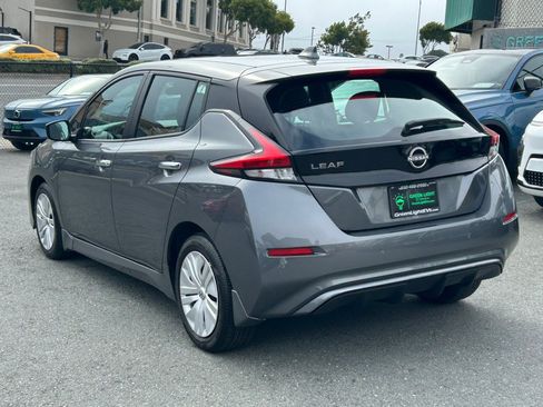 Used 2025 Nissan Leaf S FWD image 7