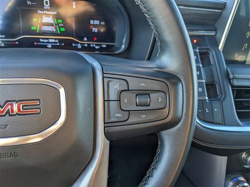 Used 2024 GMC Yukon SLT image 31