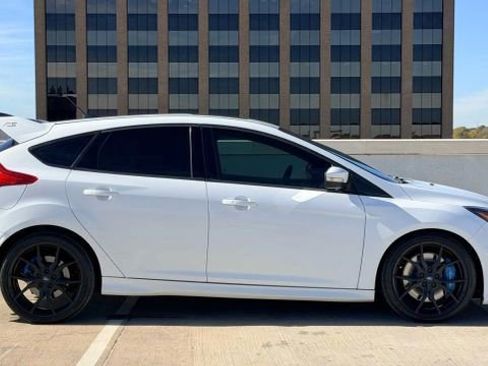 Used 2017 Ford Focus RS image 6